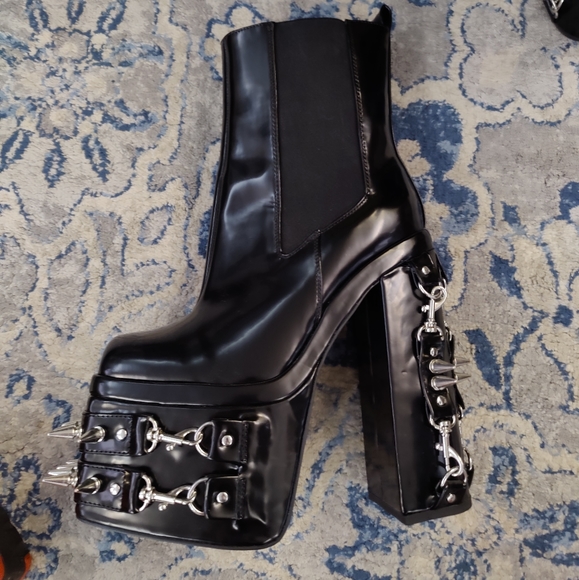 Current Mood Spike Platforms - Picture 2 of 5